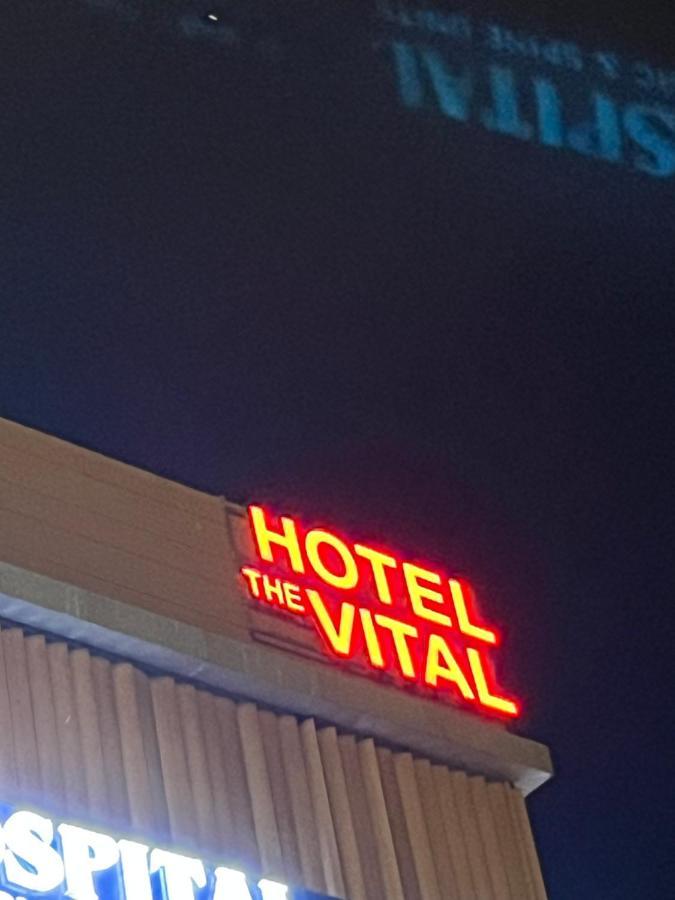 Hotel The Vital Surat Eksteriør bilde